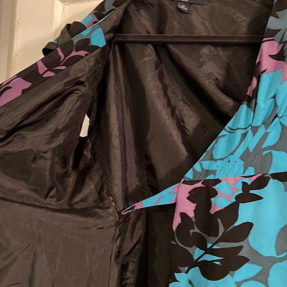 Banana Republic wrap dress - Picture 8 of 10